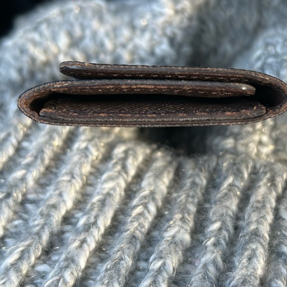 Louis Vuitton Damier Ebene Multicles 4 Key Holder - Picture 7 of 15